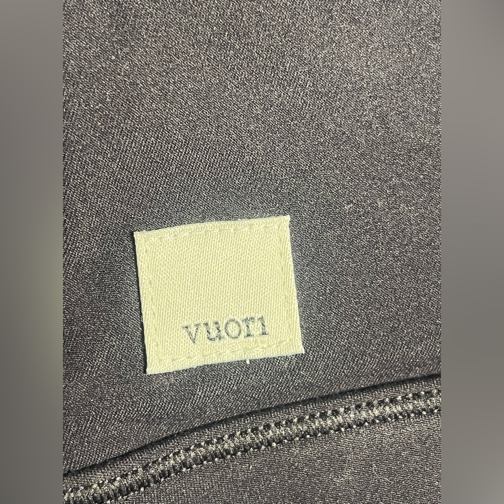 VIUORI Sports Bra - size -XL - Picture 2 of 4